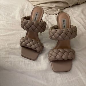 Steve Madden Pumps